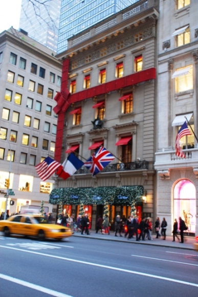 The Cartier store on Fifth Avenue gets dressed up for Christmas.